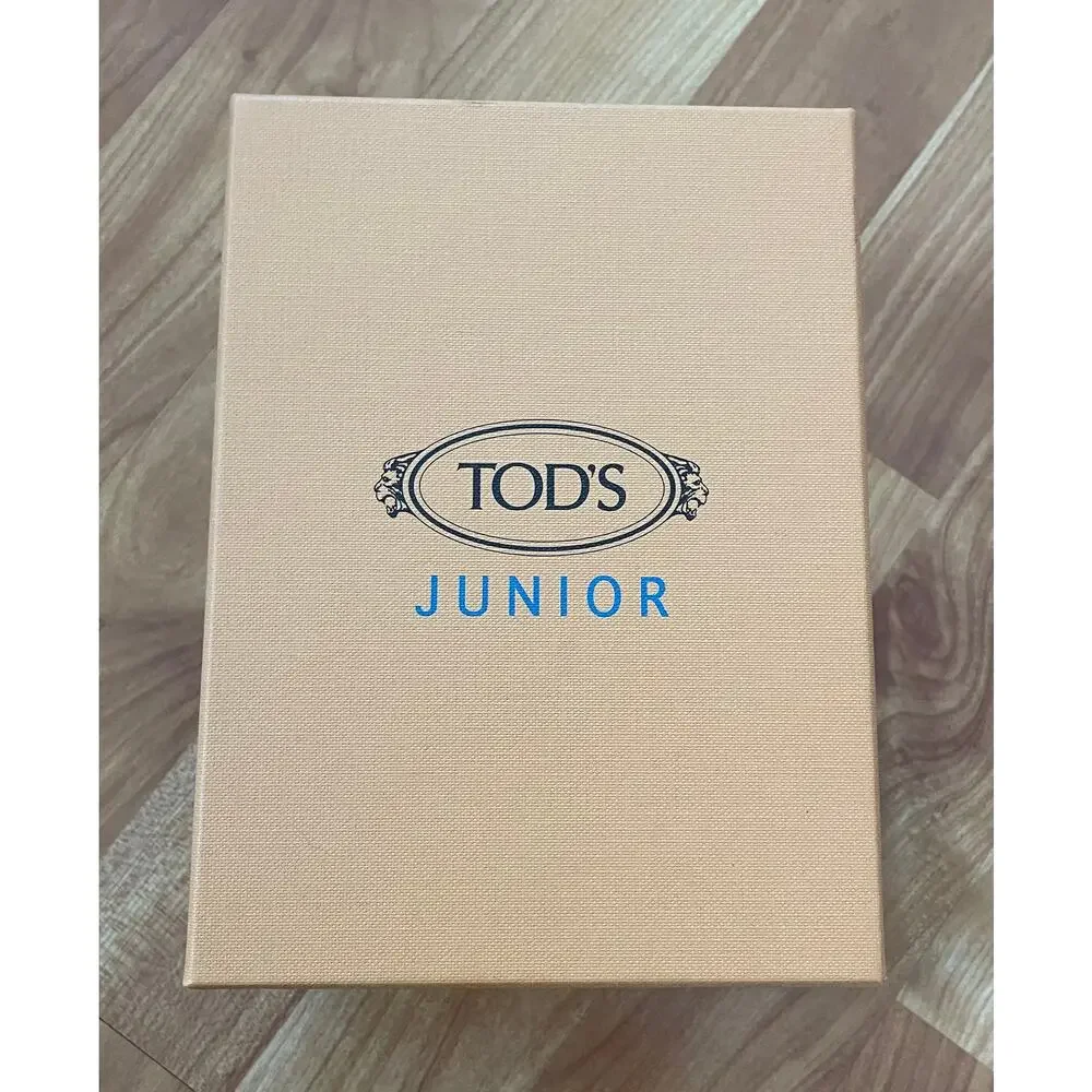 Tod's junior‎ empty shoe box